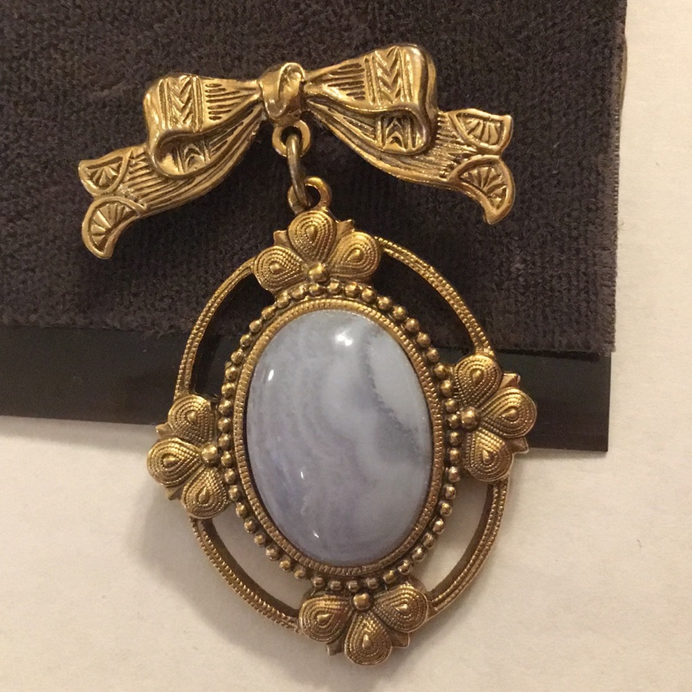Loree genuine blue lace agate brooch